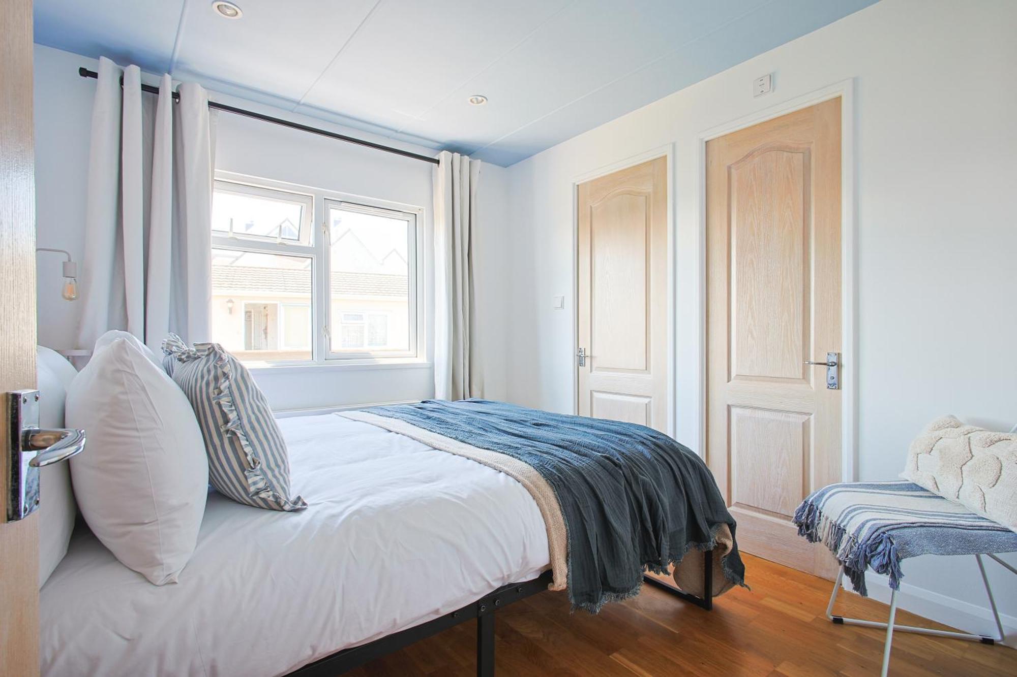 The Retreat, Waterfront & Log Burner Villa Christchurch  Eksteriør bilde