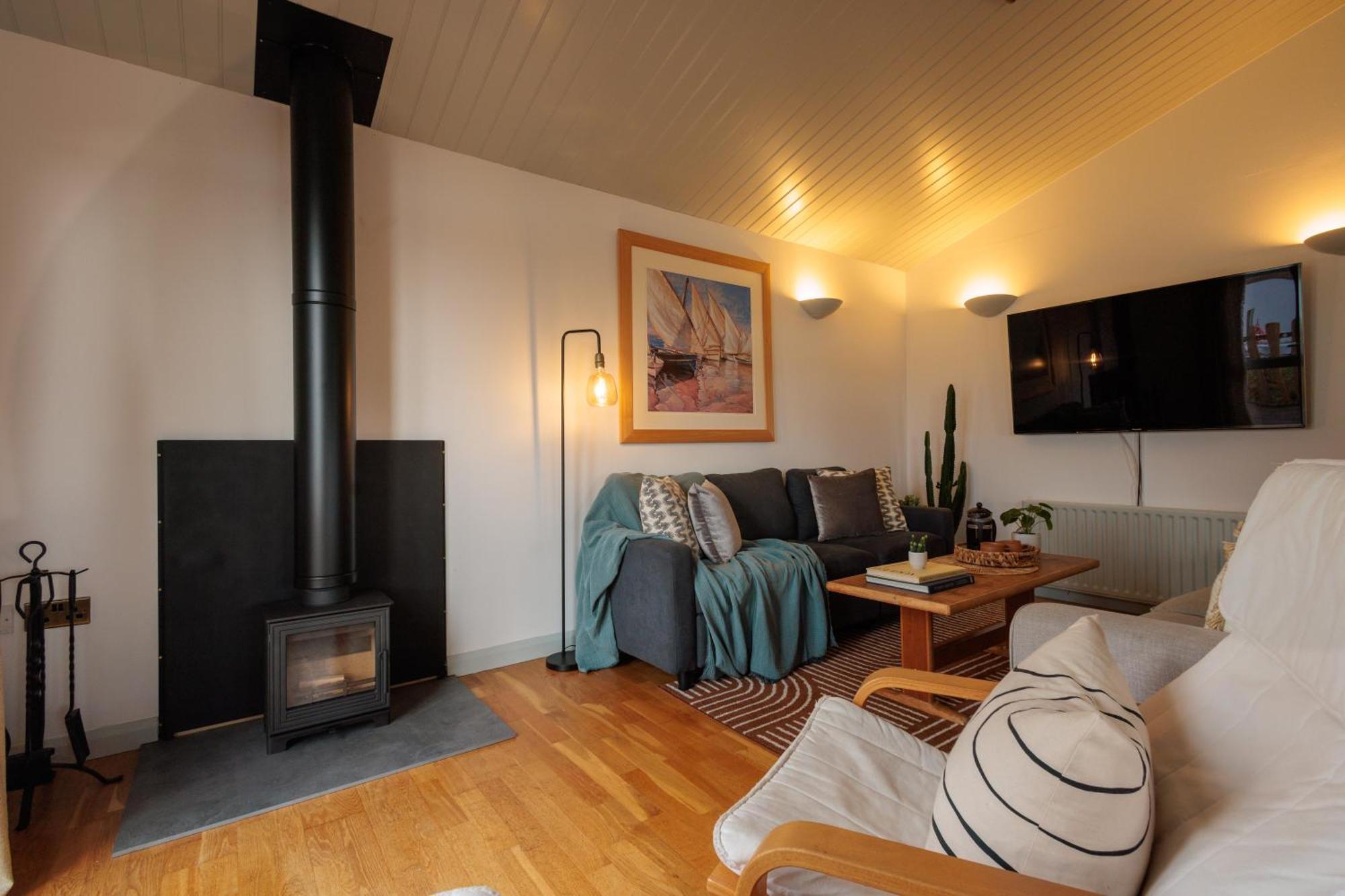 The Retreat, Waterfront & Log Burner Villa Christchurch  Eksteriør bilde